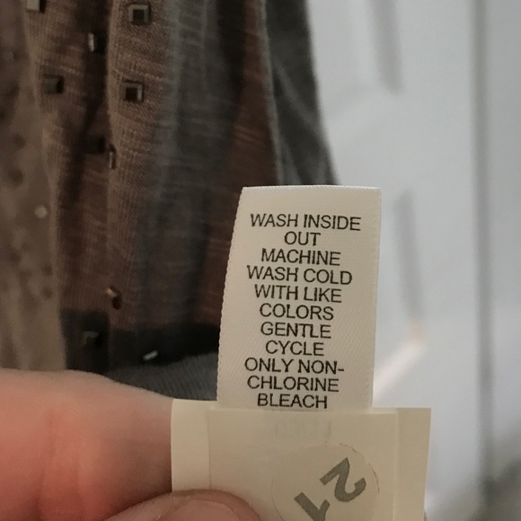 Banana Republic studded gray tank. NWT - womens size L. - Picture 8 of 13